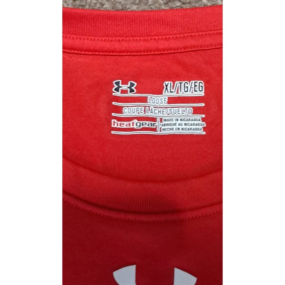 Under Armour Locker Shirt Men's XL UA Tech  Short Sleeve HeatGear Red